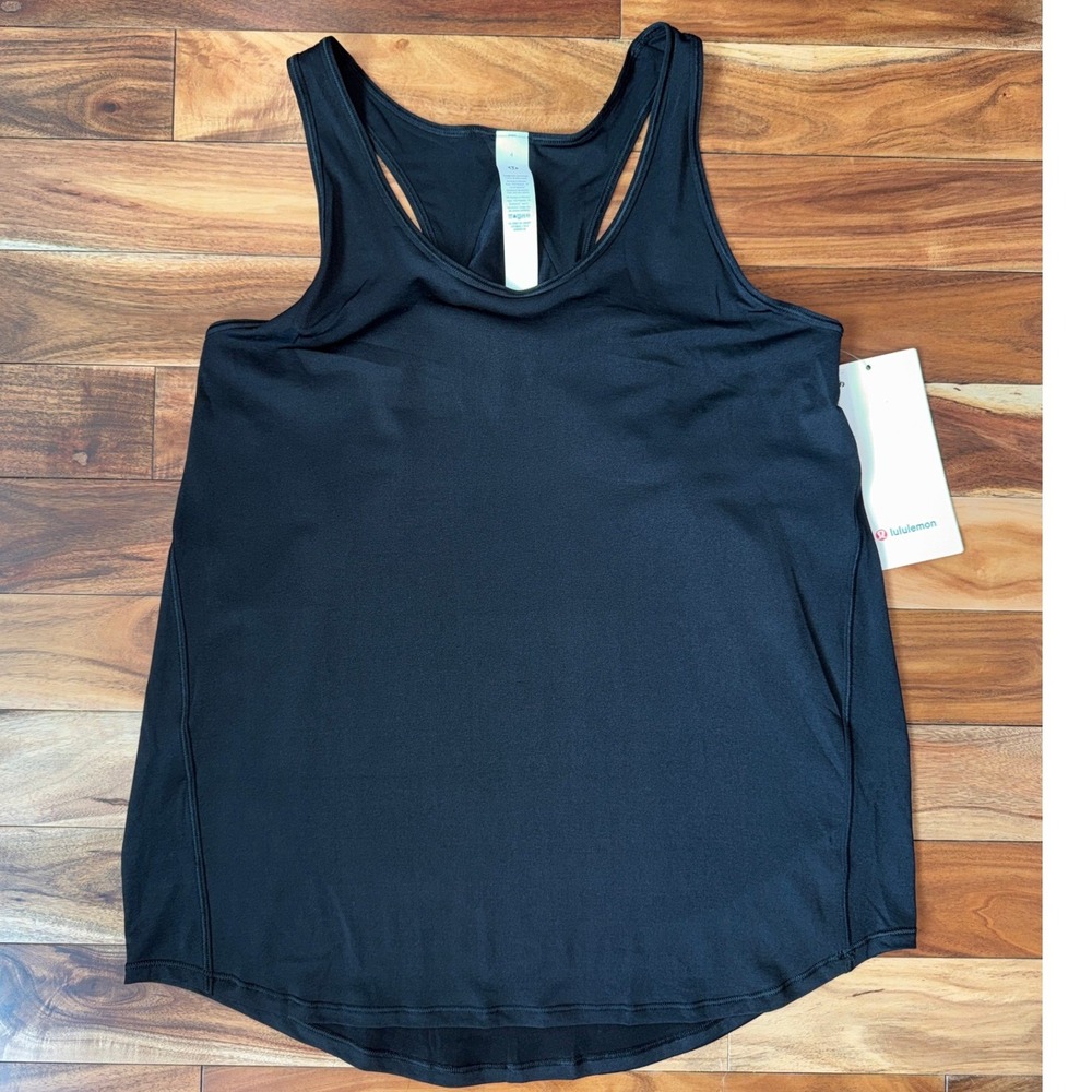 Lululemon Essential Tank Pleated Black Racerback Yoga Top Size 4 NEW
